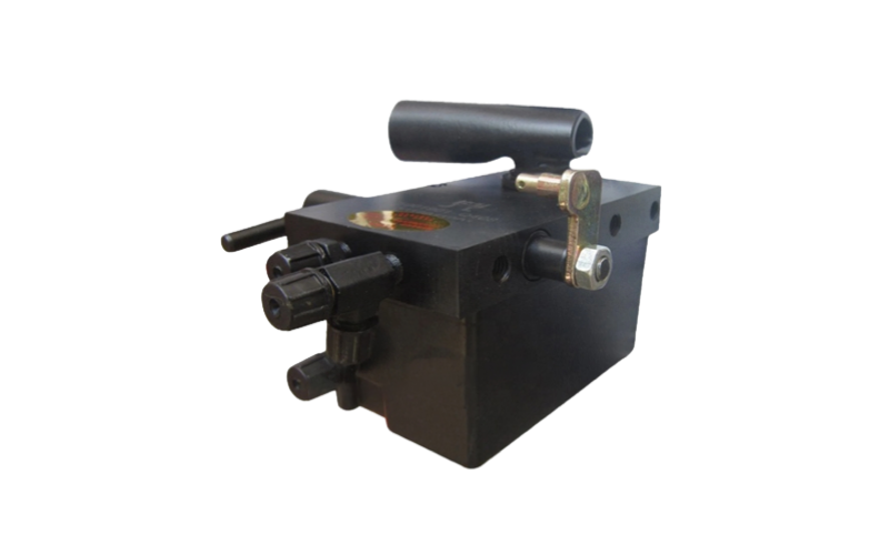 Cabin lifting pump