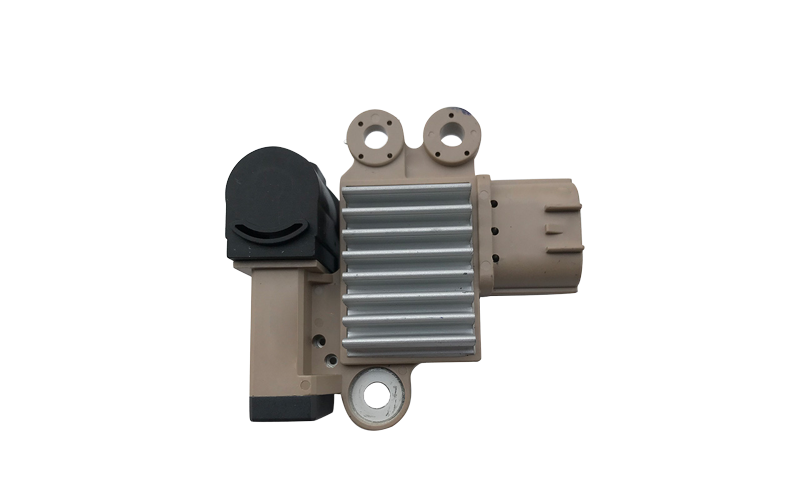 Alternator voltage regulator